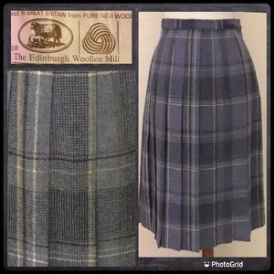 🏁small vintage Great Britain Edinburgh Woolen Mills plaid skirt